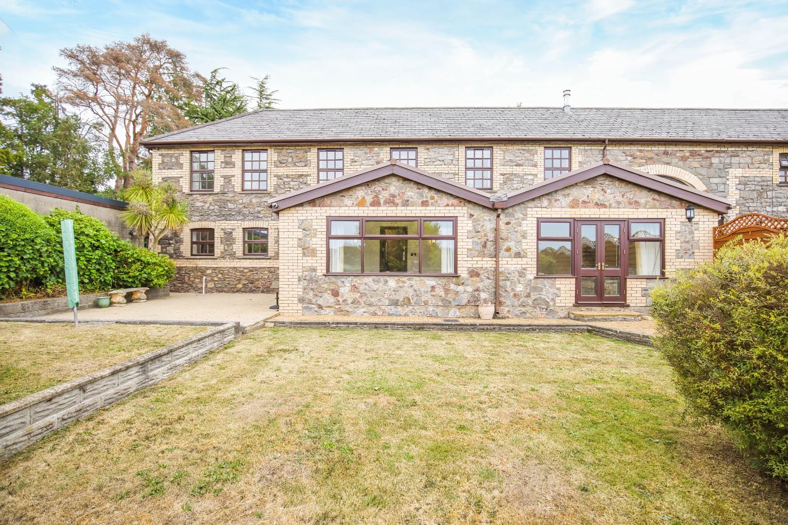 Henstaff Mews, Llantrisant Road, Groesfaen, Pontyclun, Rhondda Cynon Taff, CF72 8NG